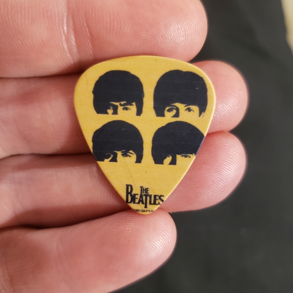 Beatles Guitar Picks - Picture 5 of 7